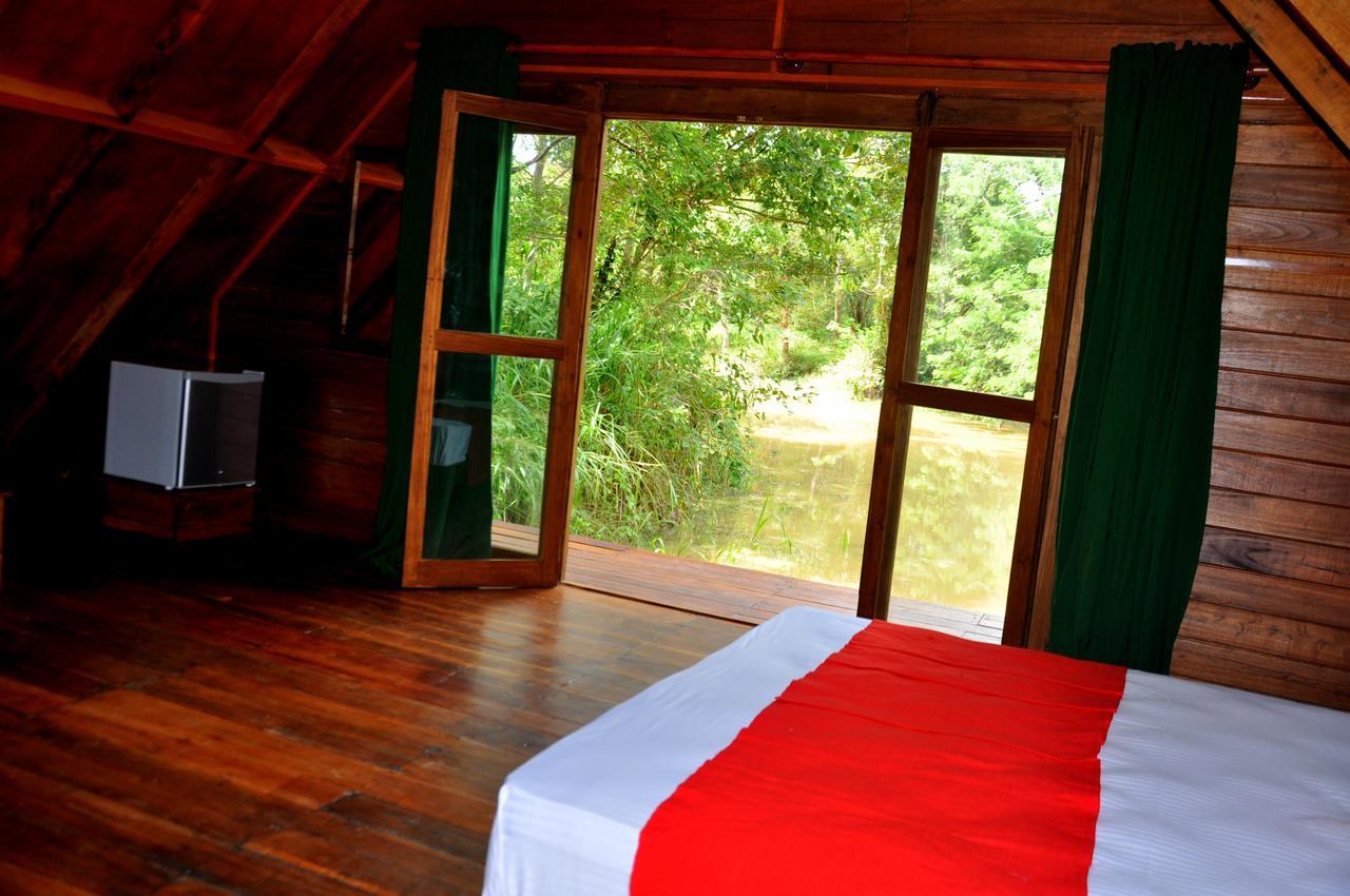 Raintree Villa Дамбула Екстериор снимка